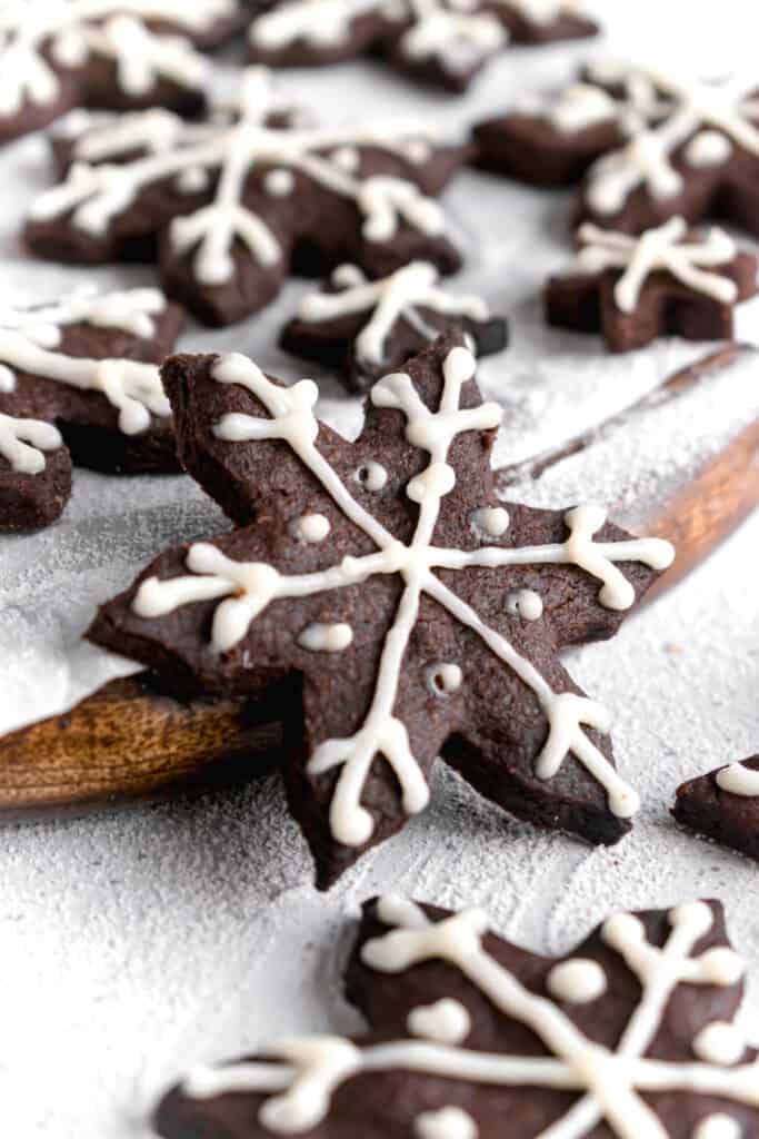 Chocolate Shortbread Snowflake Cookies – Sweet Baked Life