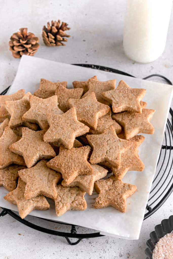 https://thatbakeblog.com/wp-content/uploads/2021/12/cinnamon-sugar-stars-11-683x1024.jpg