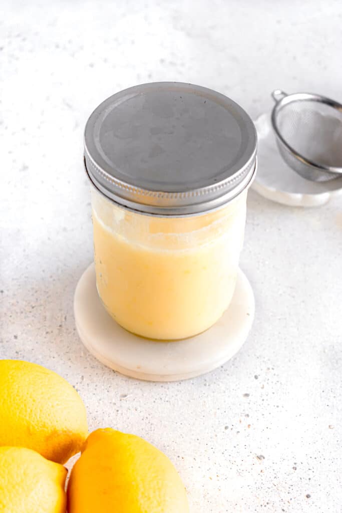 lemon curd in a mason jar